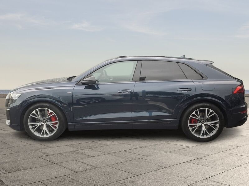 More views of Audi Q8