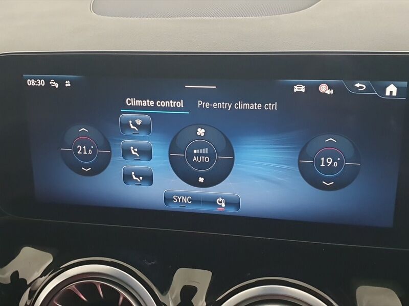 More views of Mercedes-Benz GLA