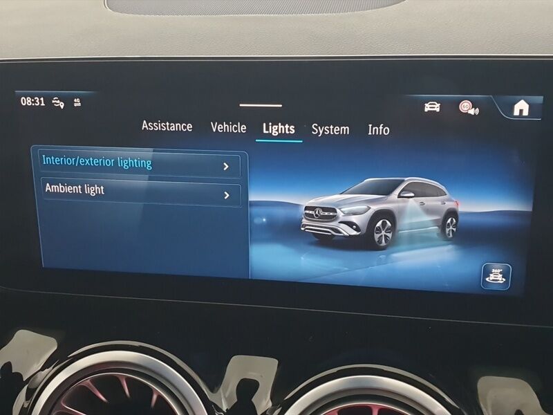 More views of Mercedes-Benz GLA