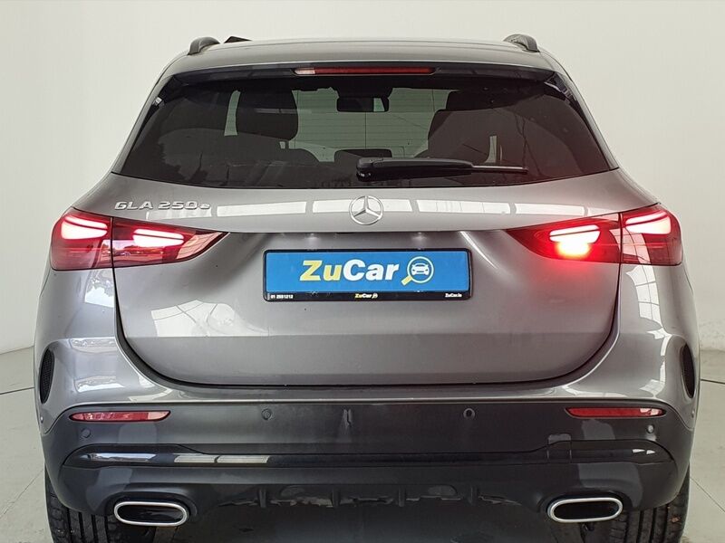 More views of Mercedes-Benz GLA