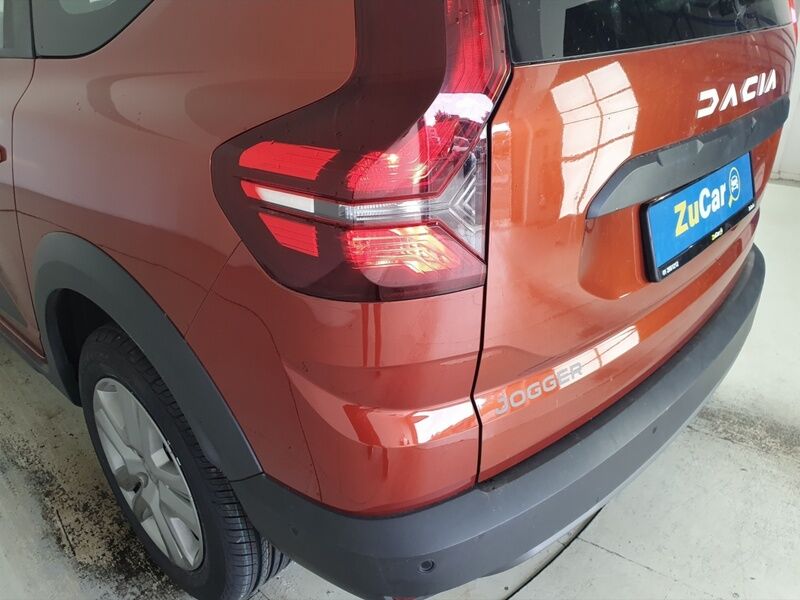 More views of Dacia Jogger
