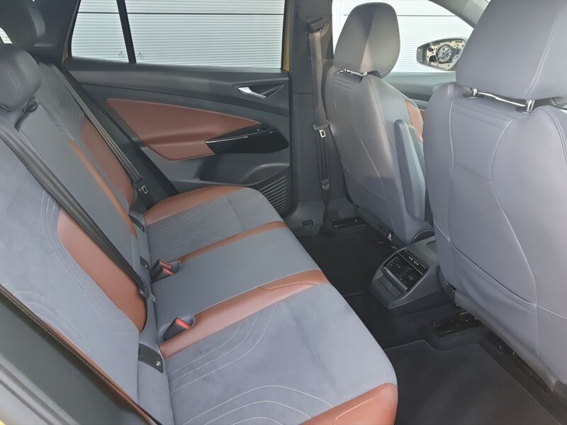 More views of Volkswagen ID.4