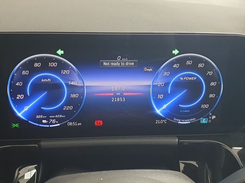More views of Mercedes-Benz EQA