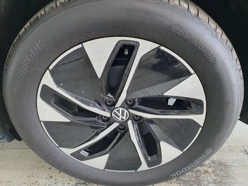 More views of Volkswagen ID.4