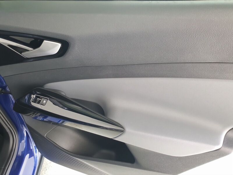 More views of Volkswagen ID.4