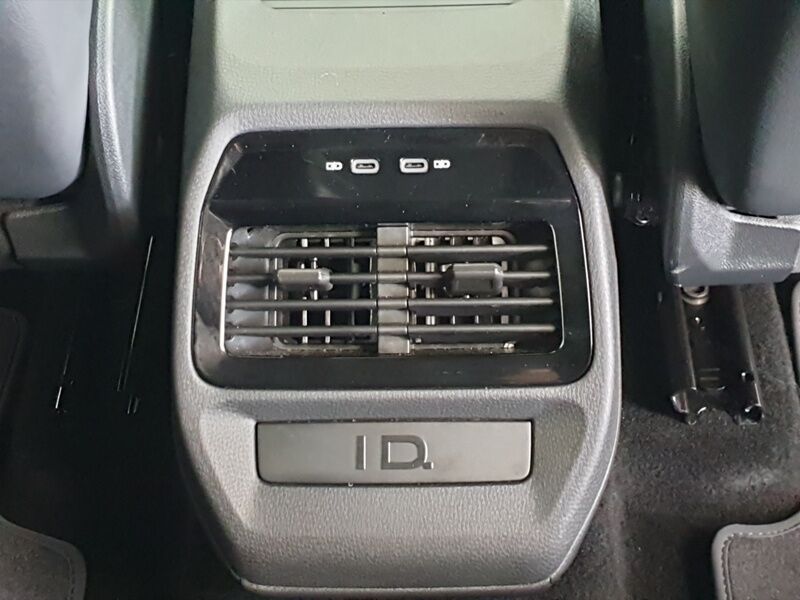 More views of Volkswagen ID.4