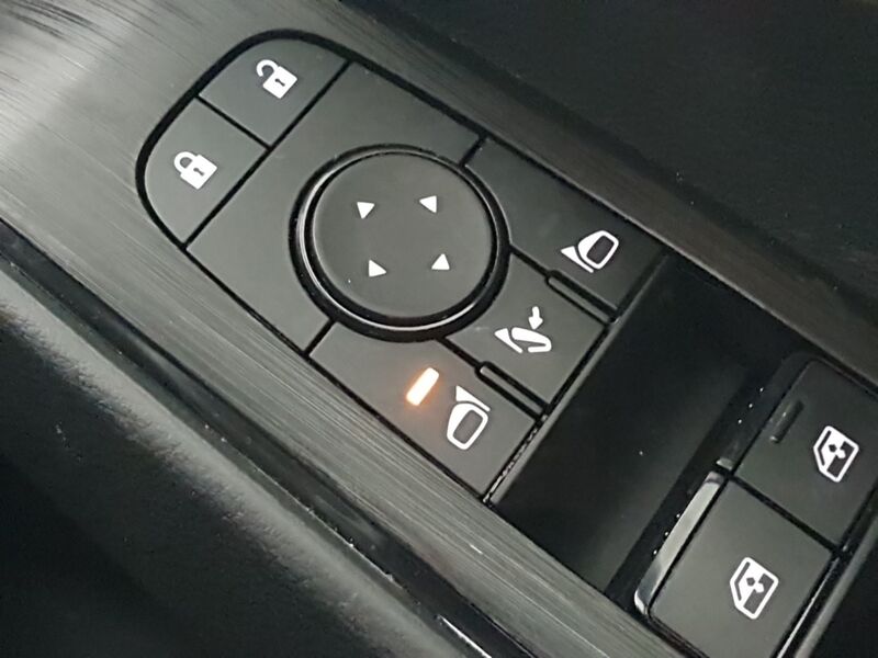 More views of Nissan Qashqai