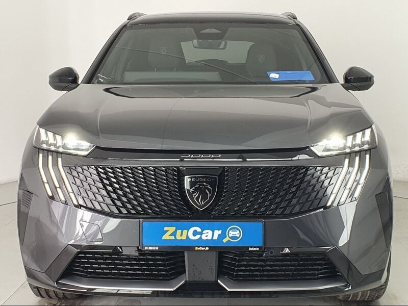 More views of Peugeot 5008
