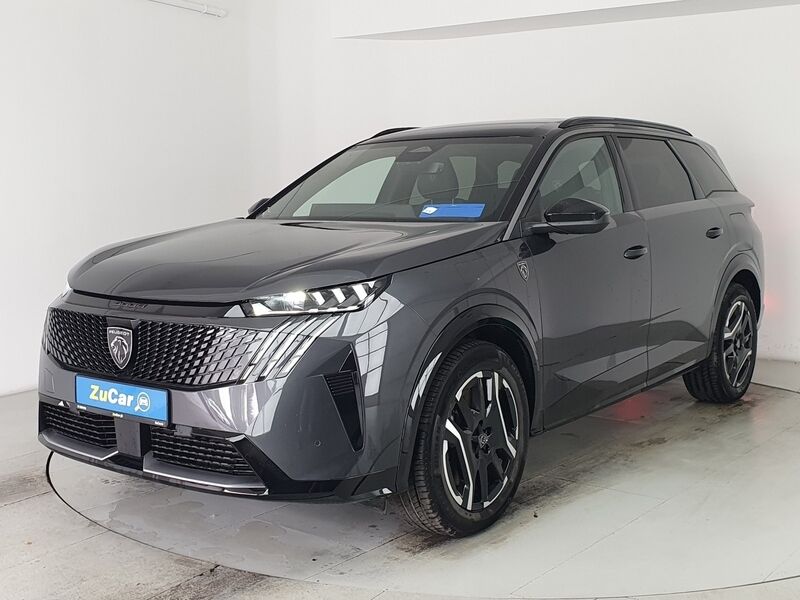 More views of Peugeot 5008