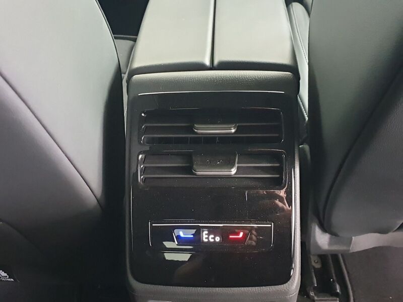 More views of Volkswagen ID.7
