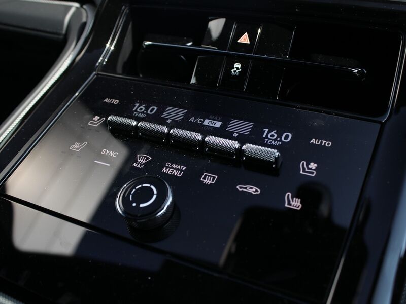 More views of Porsche Panamera