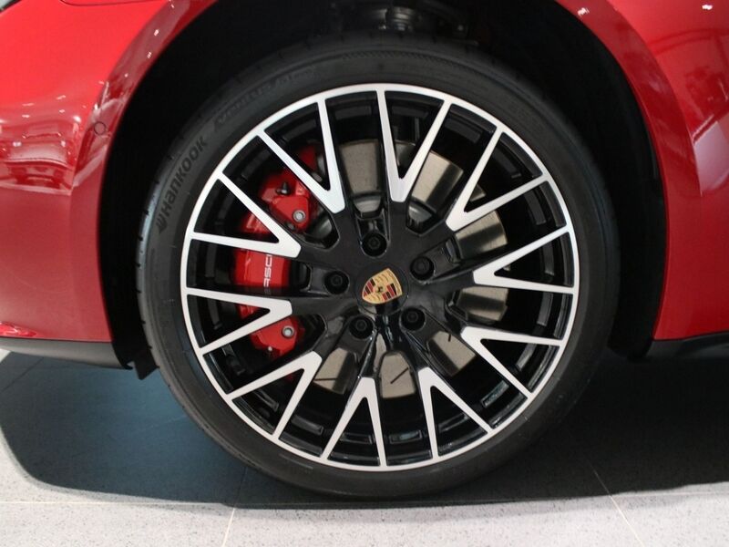 More views of Porsche Panamera