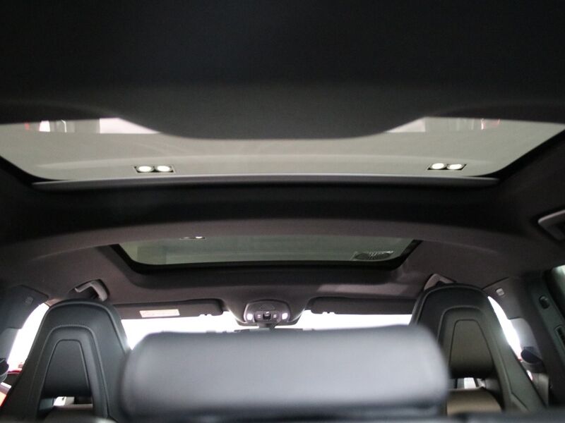 More views of Porsche Panamera