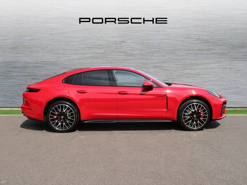 More views of Porsche Panamera