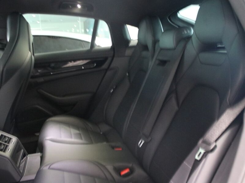 More views of Porsche Panamera