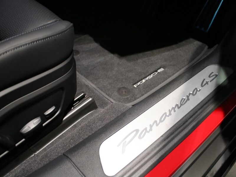 More views of Porsche Panamera