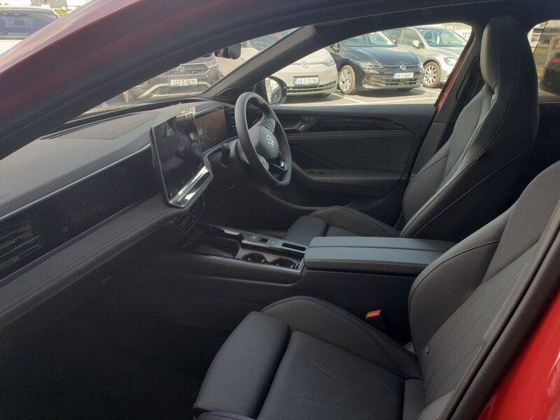 More views of Volkswagen Passat