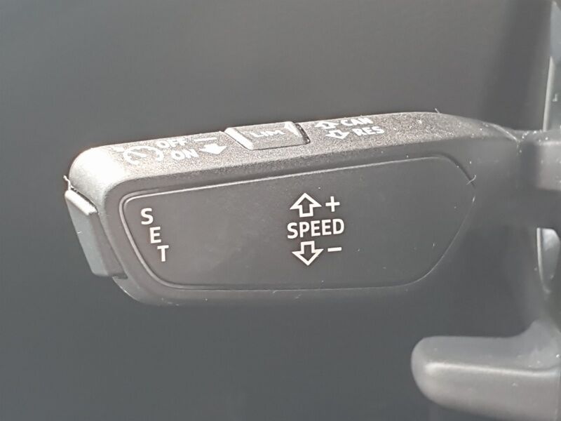 More views of Audi e-tron