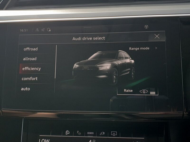 More views of Audi e-tron