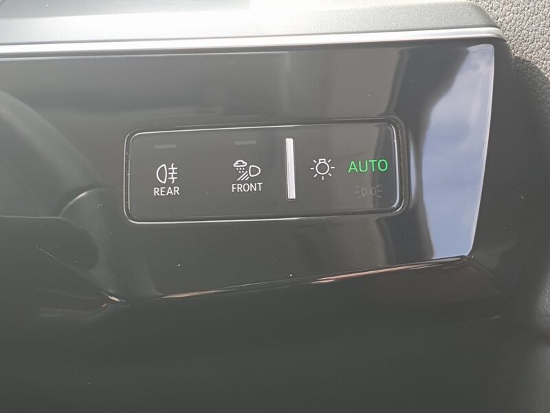 More views of Audi e-tron