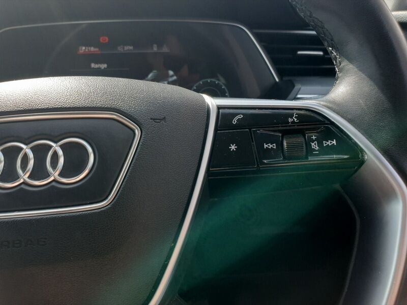 More views of Audi e-tron