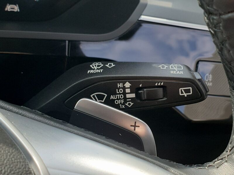 More views of Audi e-tron