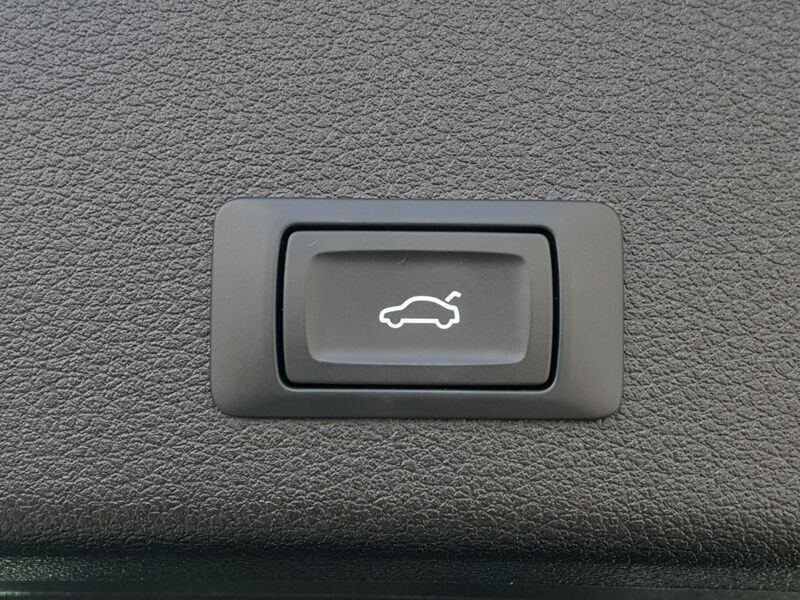 More views of Audi e-tron