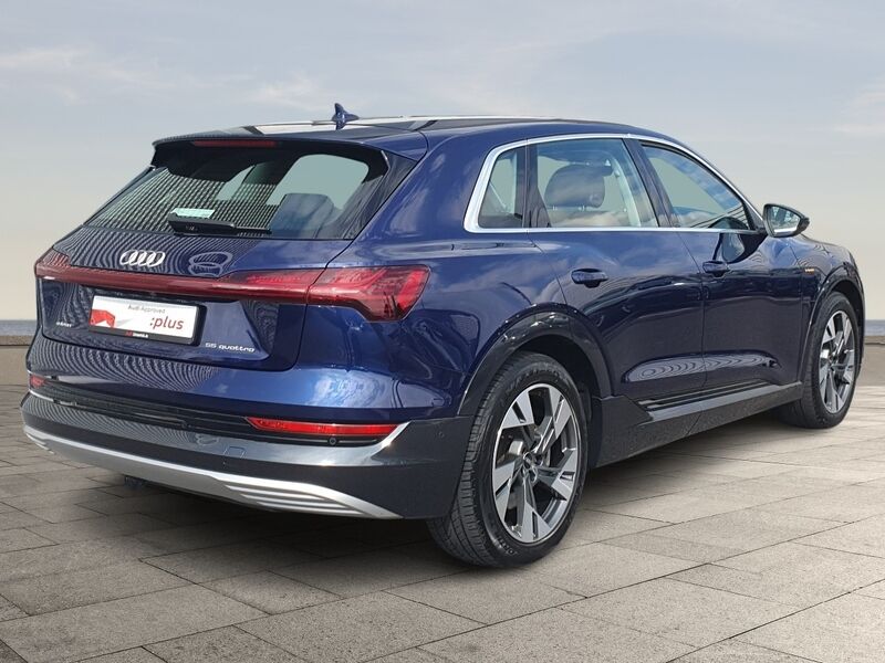 More views of Audi e-tron