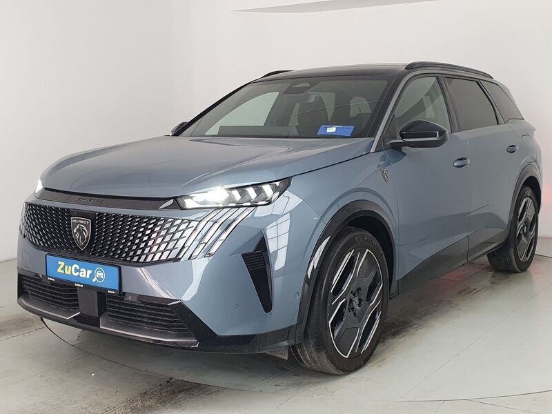 More views of Peugeot 5008