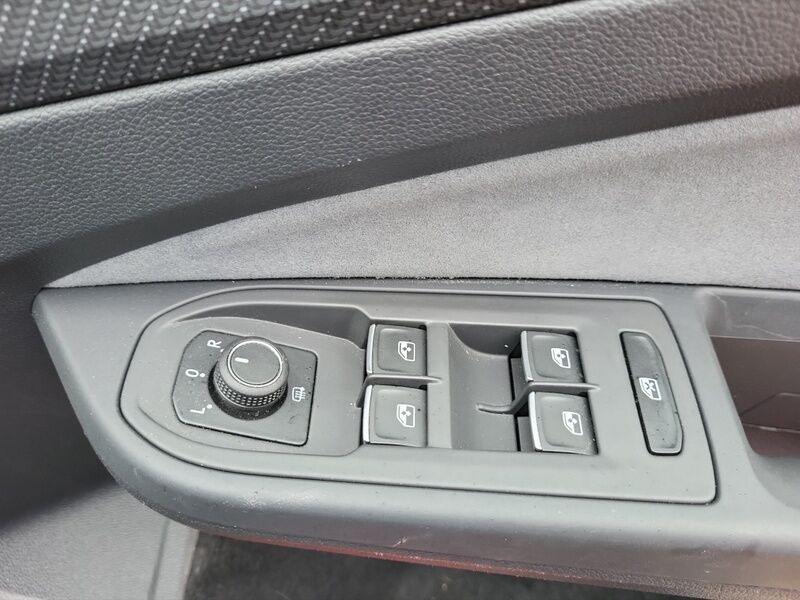 More views of Volkswagen Golf