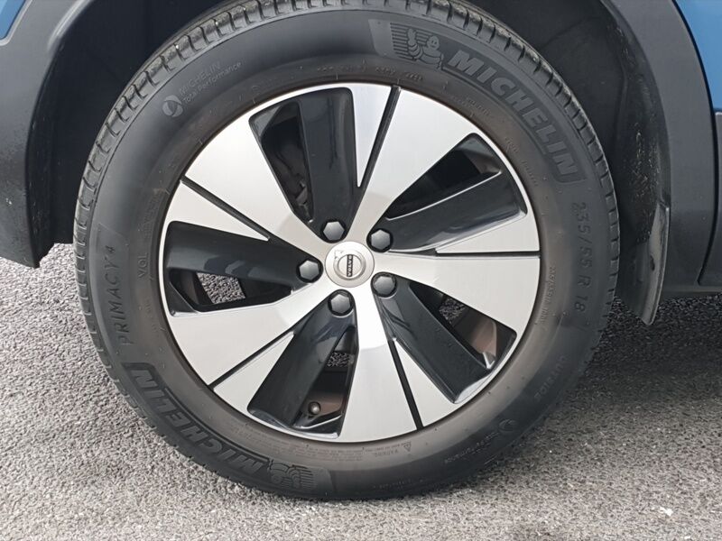 More views of Volvo XC40