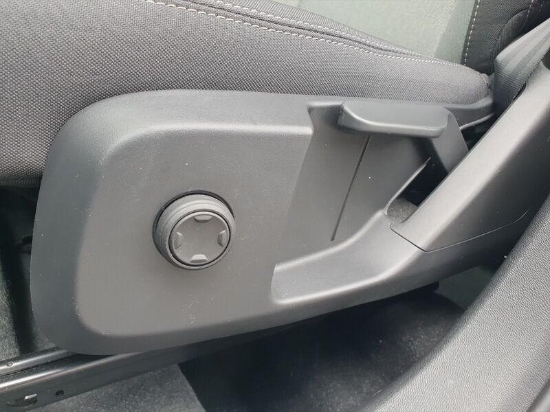 More views of Volvo XC40