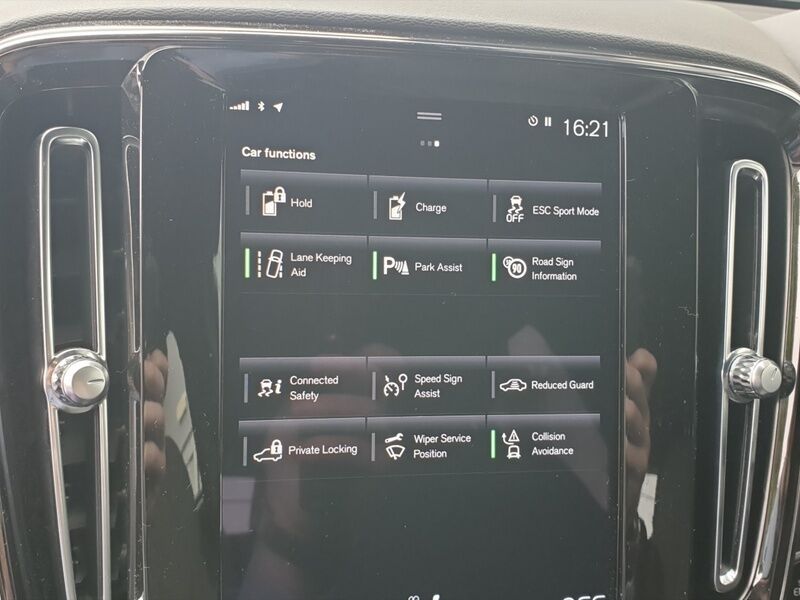 More views of Volvo XC40