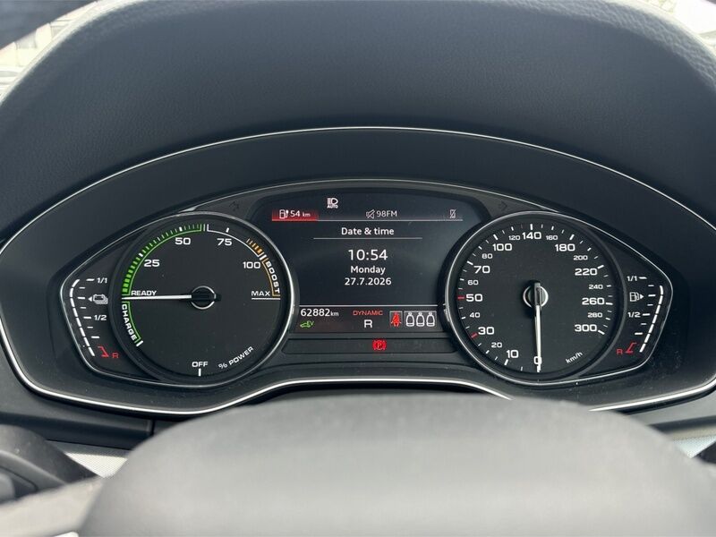 More views of Audi Q5
