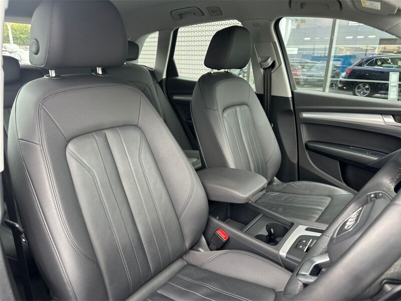 More views of Audi Q5