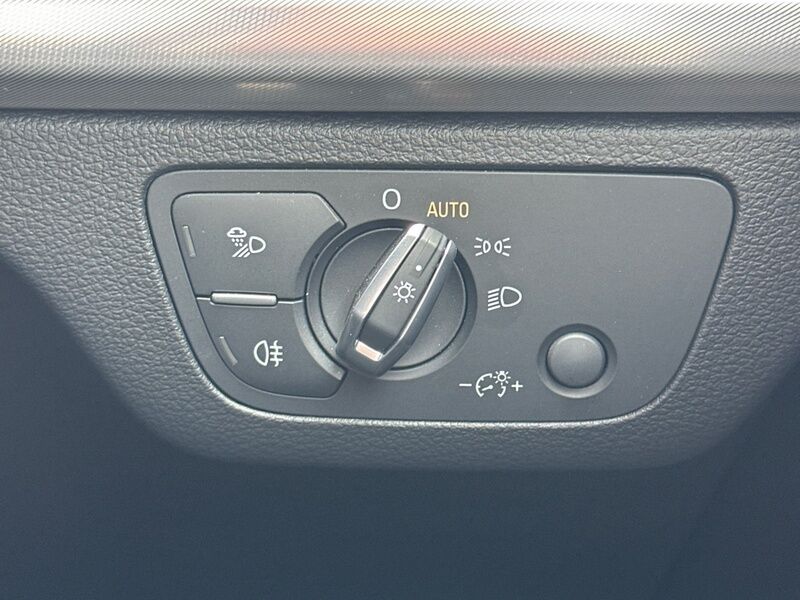 More views of Audi Q5