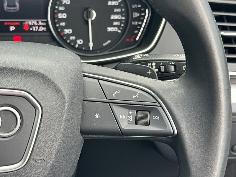 More views of Audi Q5