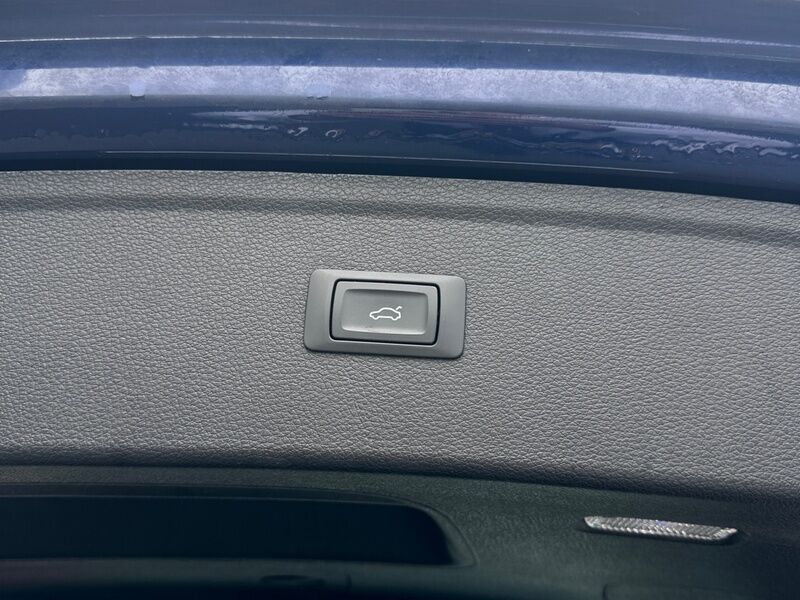 More views of Audi Q5