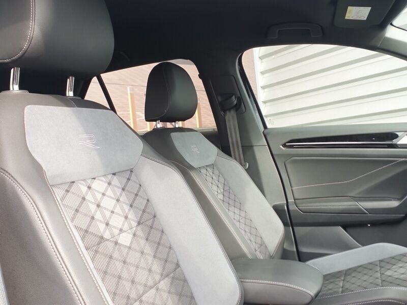 More views of Volkswagen T-Roc