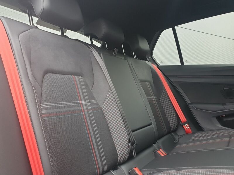 More views of Volkswagen Golf
