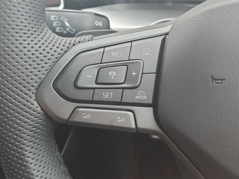 More views of Volkswagen Golf