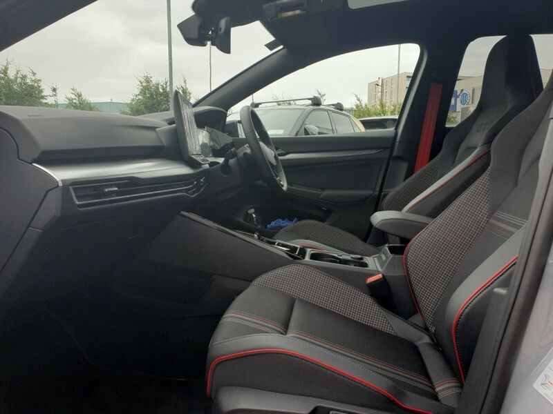 More views of Volkswagen Golf
