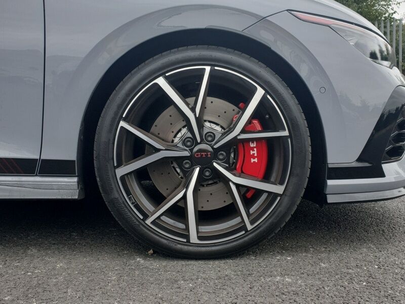 More views of Volkswagen Golf