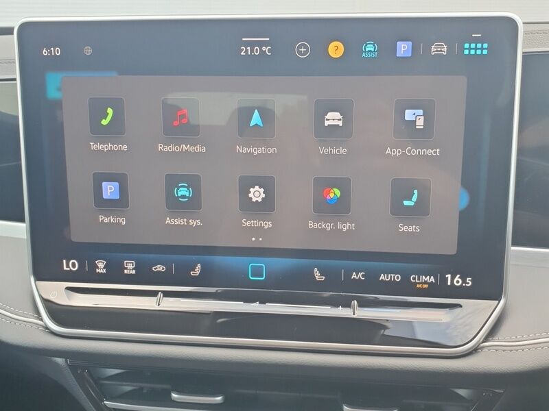More views of Volkswagen Passat
