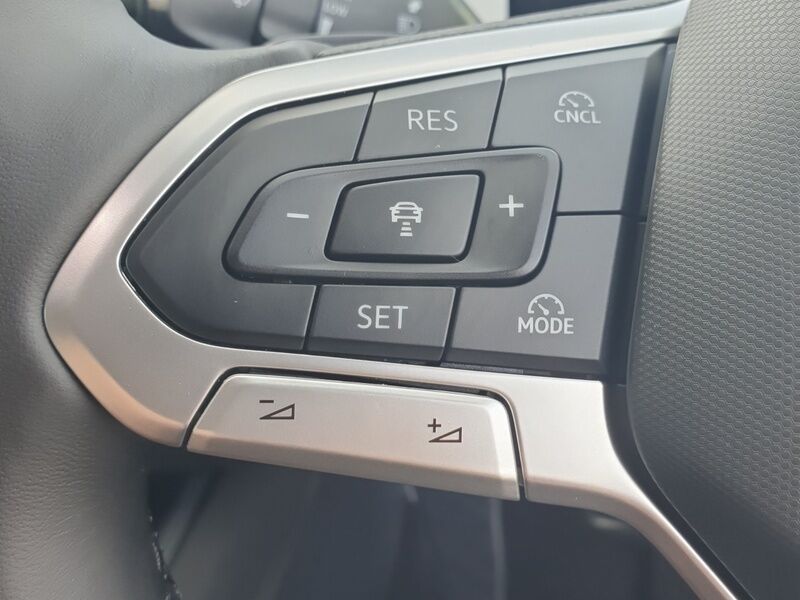 More views of Volkswagen Passat