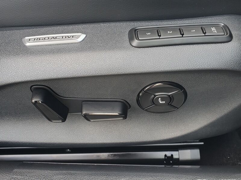 More views of Volkswagen Passat