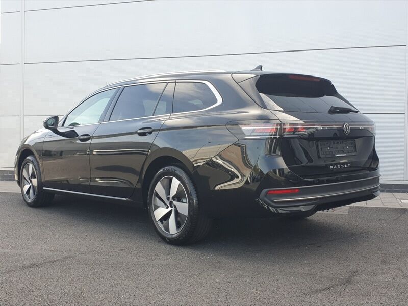 More views of Volkswagen Passat