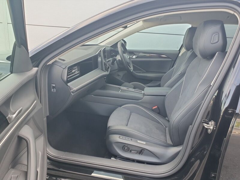 More views of Volkswagen Passat