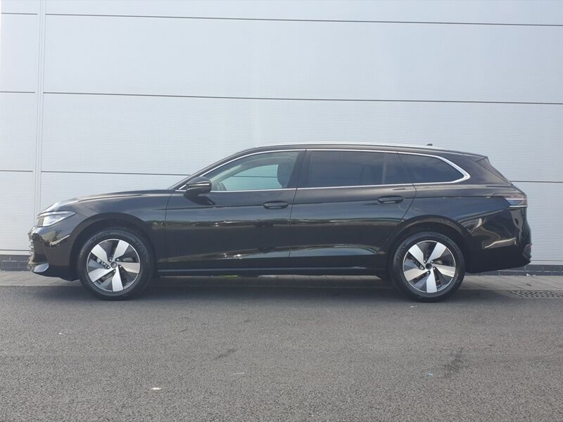 More views of Volkswagen Passat