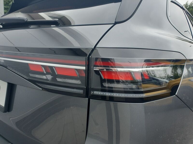 More views of Volkswagen Passat